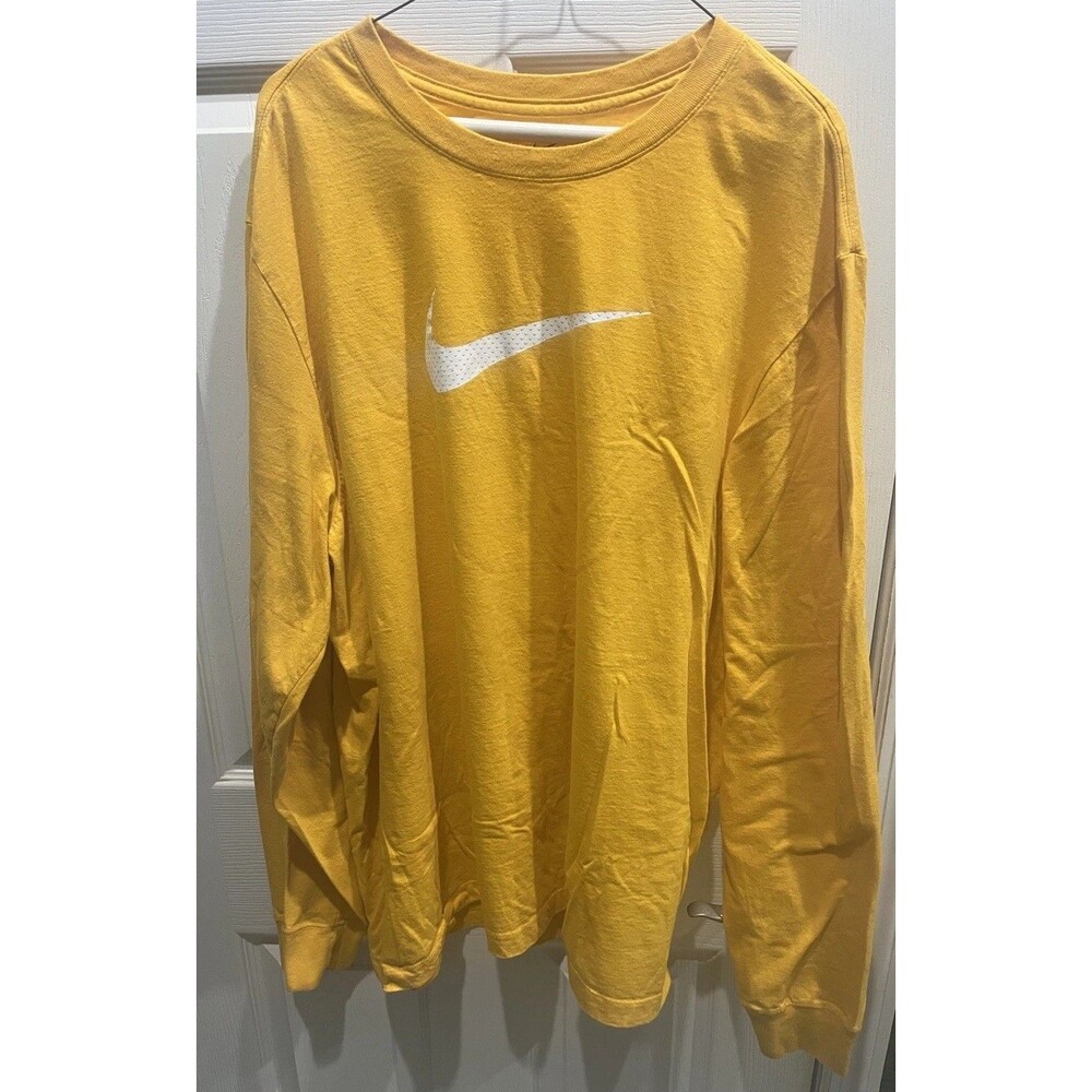 The Nike Tee Men Long Sleeve Tee T-Shirt Top Size XXL Yellow M122